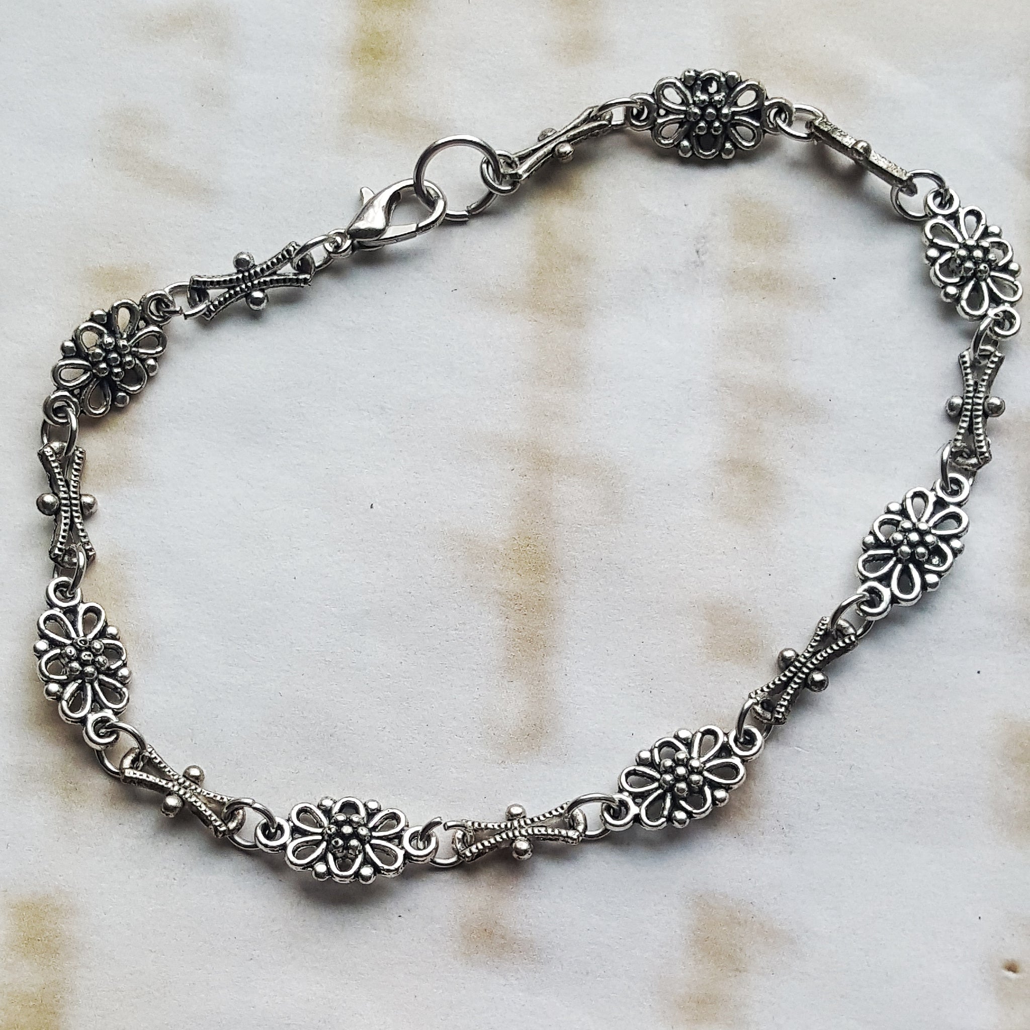 Silver Flower Anklet Christmas Gift Idea for Her - DRAVYNMOOR