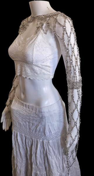 Barbed Wire Sleeves Queens Armor - DRAVYNMOOR