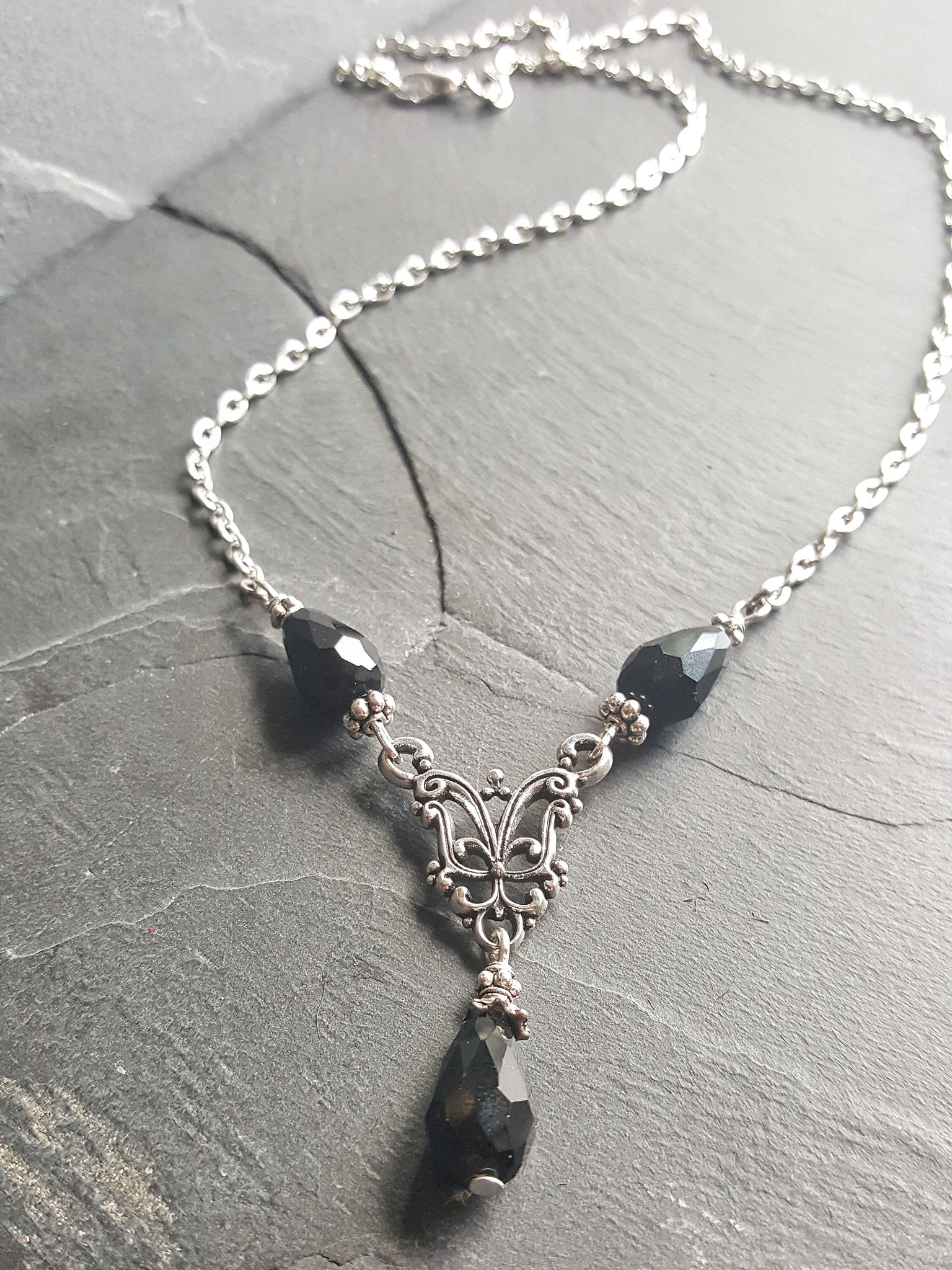 Black Gothic Teardrops Necklace Victorian Jewelry - DRAVYNMOOR