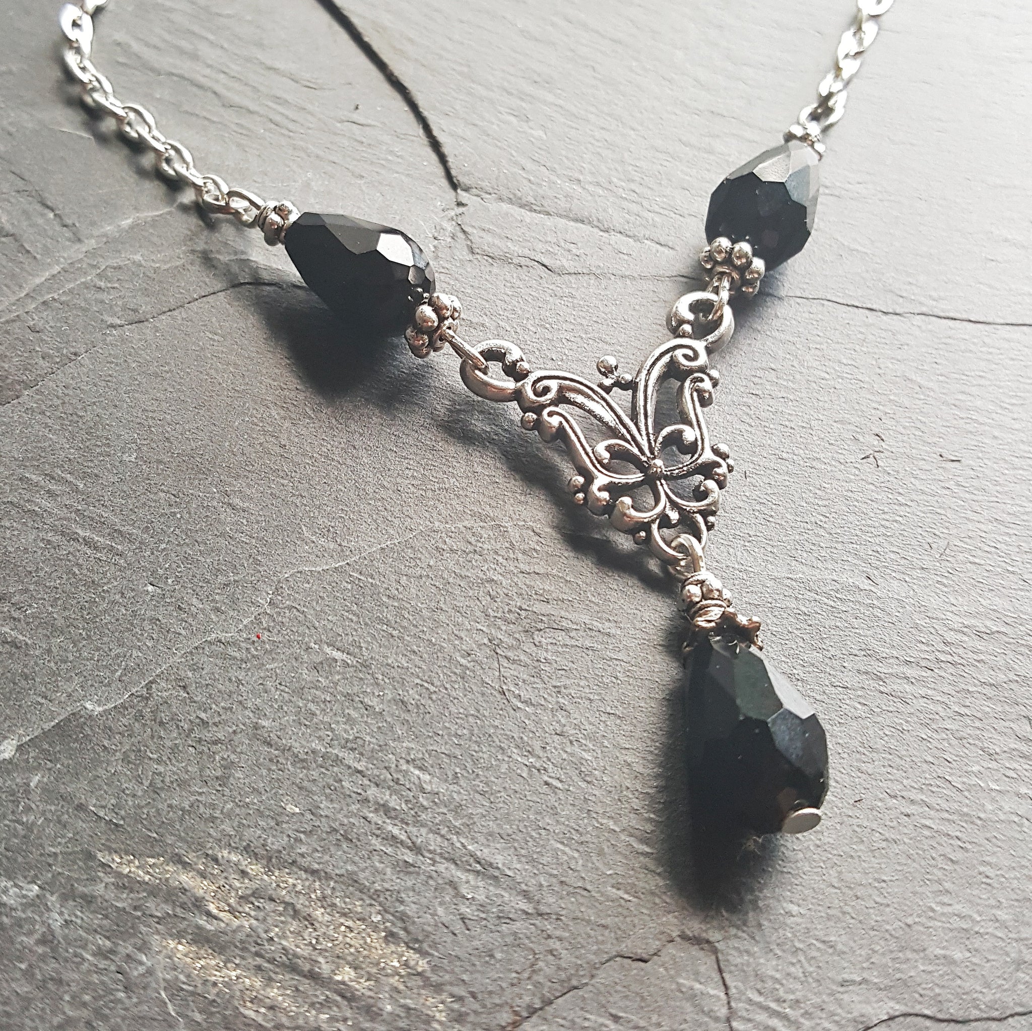 Black Gothic Teardrops Necklace Victorian Jewelry - DRAVYNMOOR