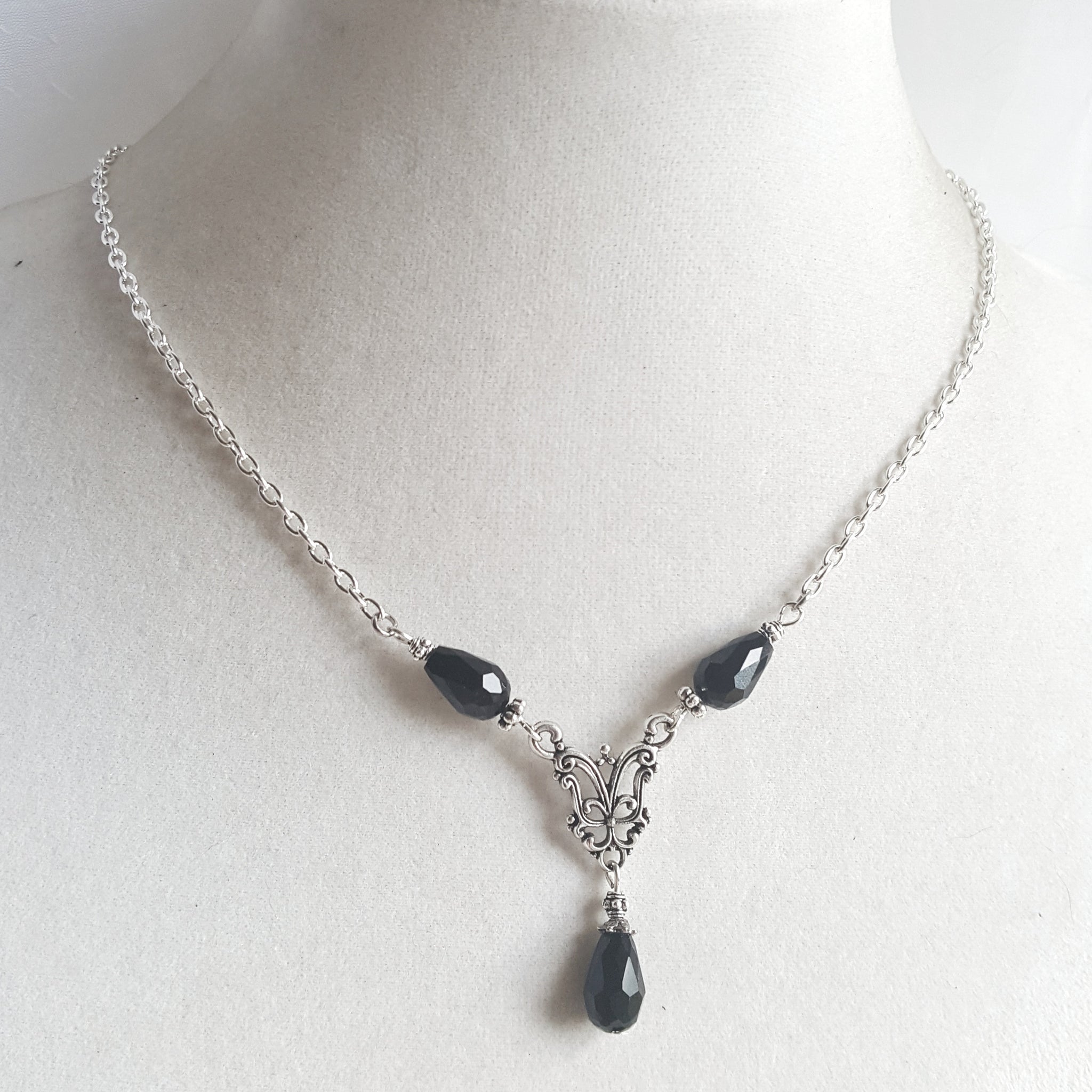 Black Gothic Teardrops Necklace Victorian Jewelry - DRAVYNMOOR