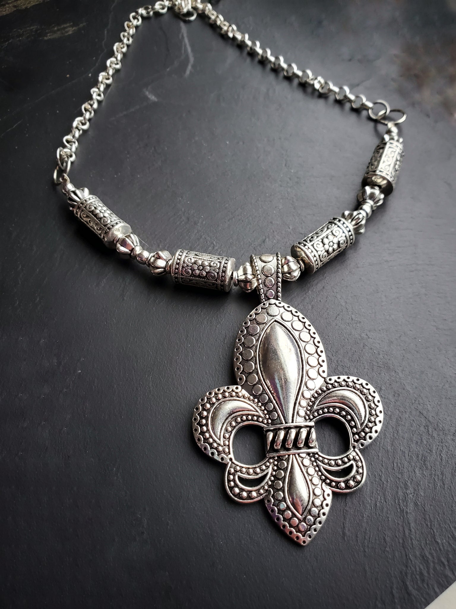 Fleur De Lis Jewelry Gift Set Necklace and Bracelet