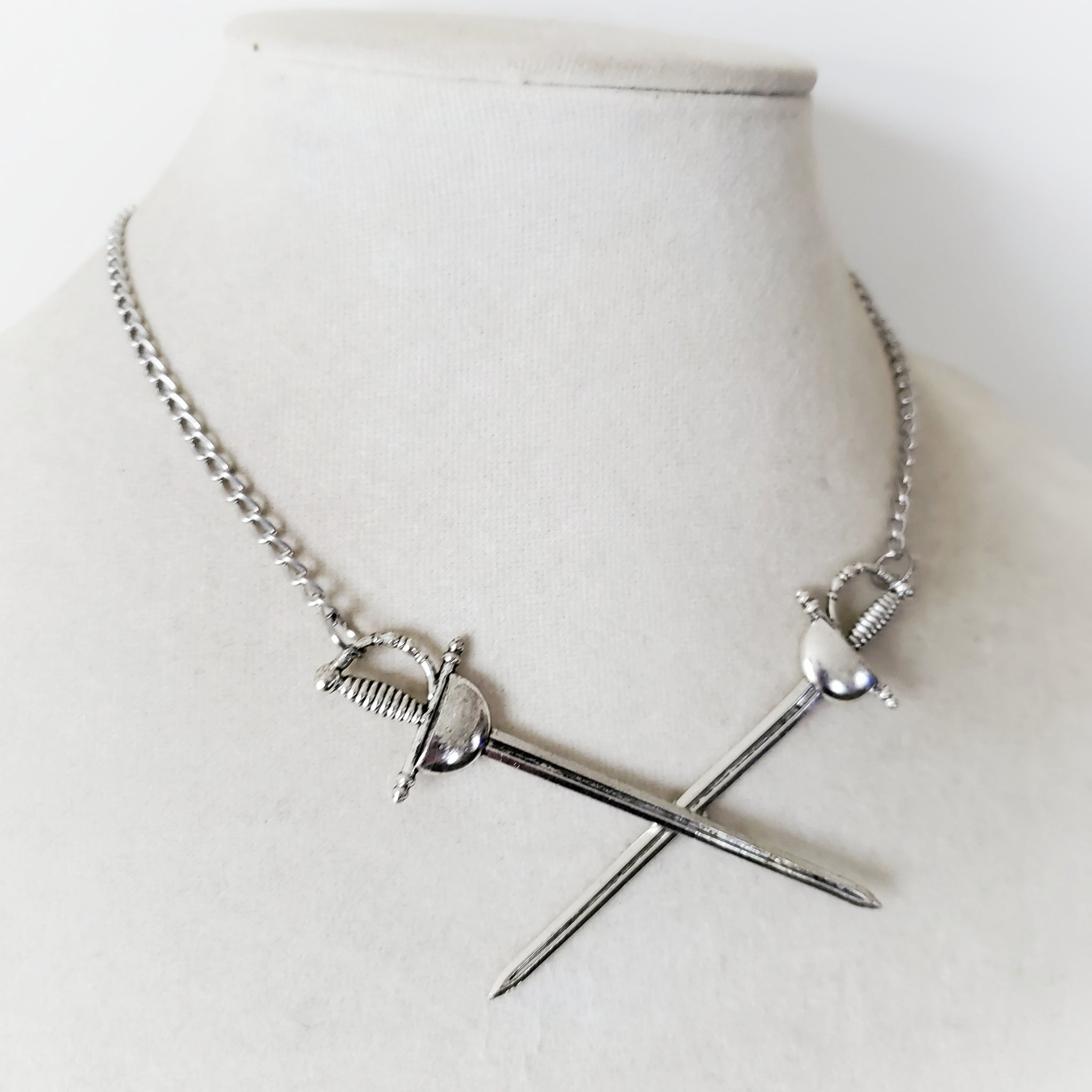 En Garde Crossed Sword Necklace Renaissance Festival Jewelry